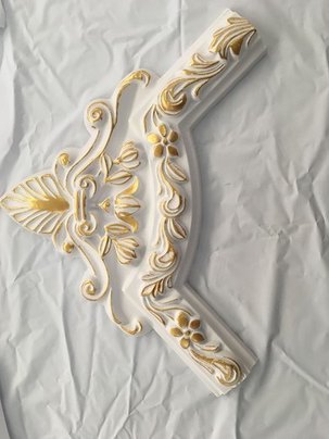 PU – Hard Cornice Color White & Gold PU303 300mm
